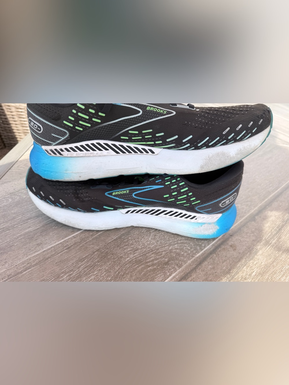 Brooks Men's Glycerin GTS Black with Teal & Mint Accents - Picture 6 of 7